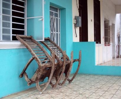 rocking chairs havana cuba